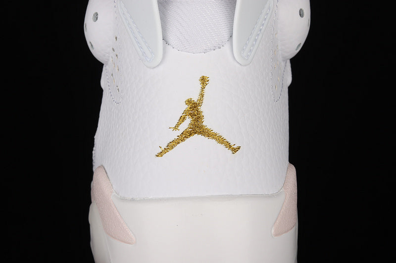 Jordan 6 Retro
Gold Hoops