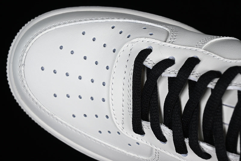 Nike Air Force 1 Low '07
White Black Pebbled Leather