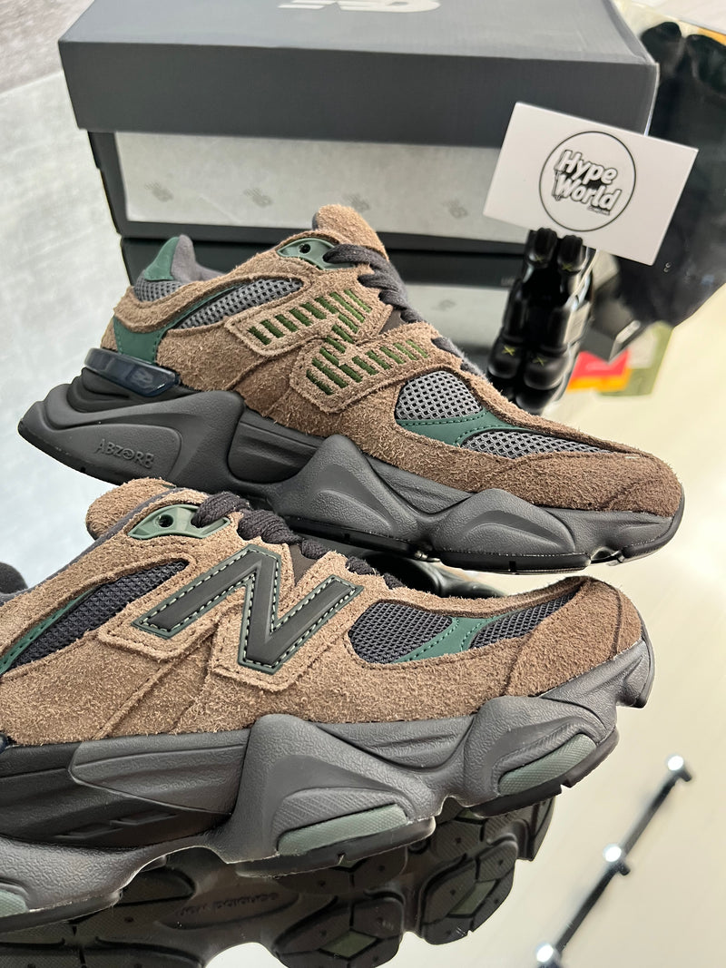 New Balance 9060
Beef and Broccoli