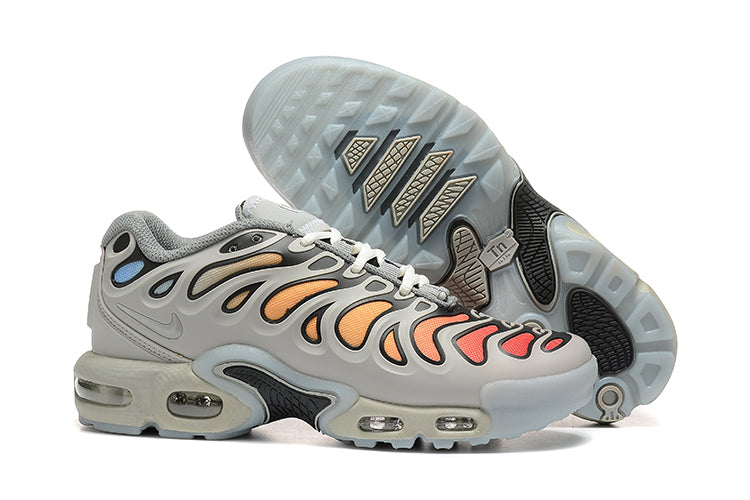 Nike Air Max Plus Drift
Light Smoke Grey