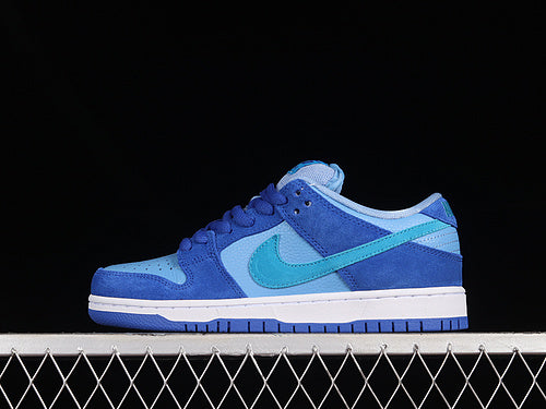 Nike SB Dunk Low
Blue Raspberry