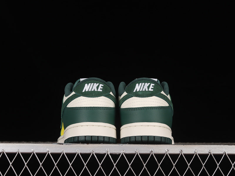 Nike Dunk Low SE
Noble Green