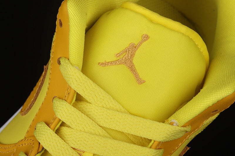 Jordan 1 Low
Yellow Strike