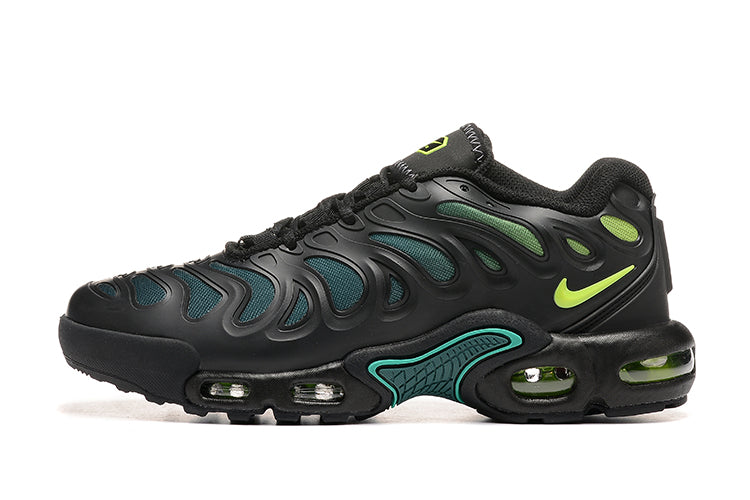 Nike Air Max Plus Drift
Black Volt