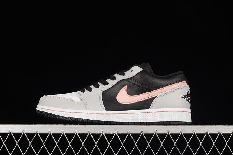 Jordan 1 Low
Black Grey Pink