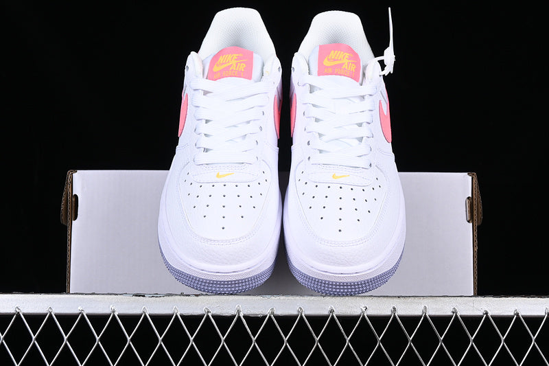 Nike Air Force 1 Low
Coral Chalk Laser Orange (GS)