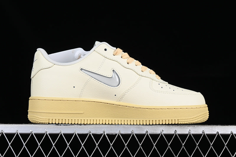 Nike Air Force 1 Low '07 LX
Coconut Milk Lemon Wash