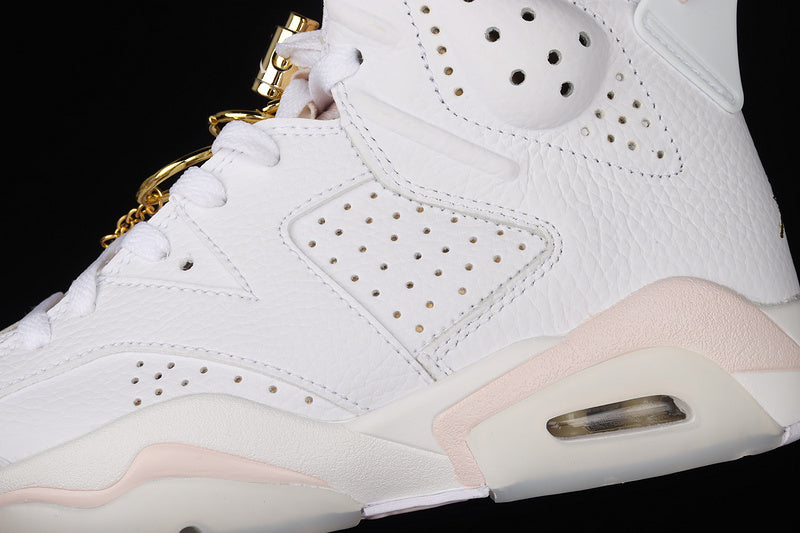 Jordan 6 Retro
Gold Hoops