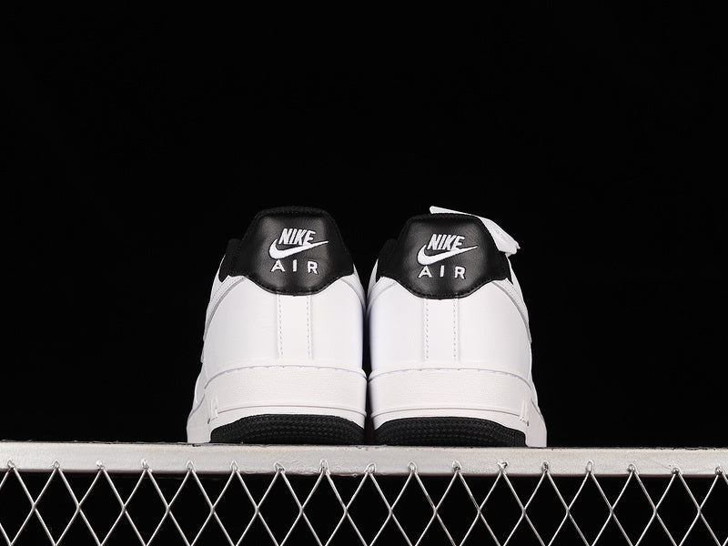 Nike Air Force 1 Low
White Black