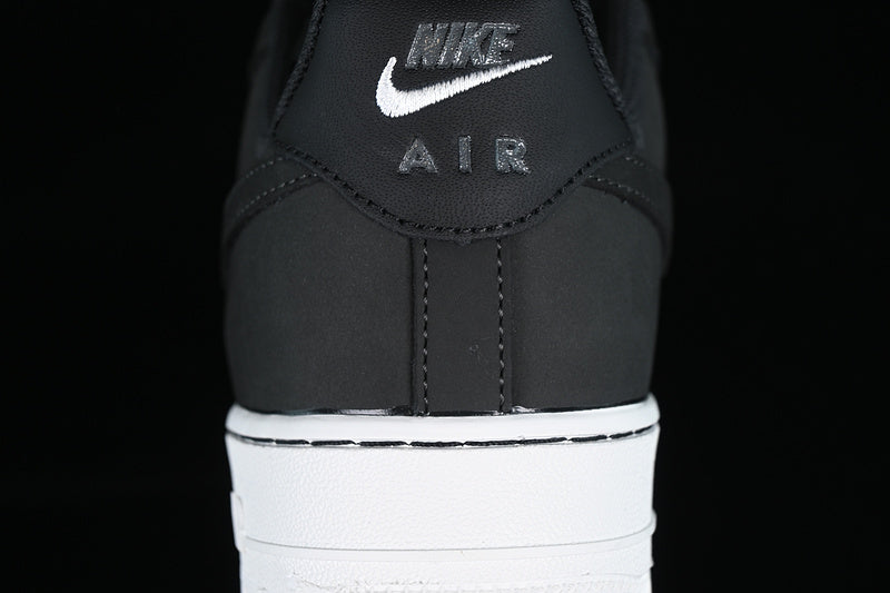 Nike Air Force 1 Low LX
Off Noir Black