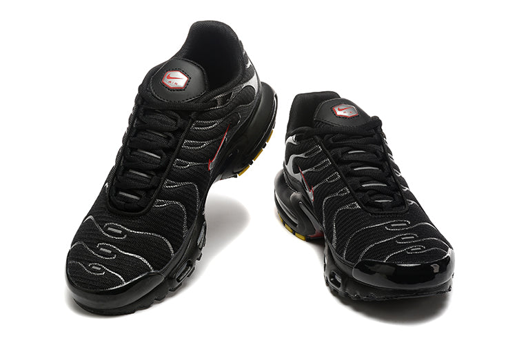 Nike Air Max Plus
Black University Red Metallic Silver