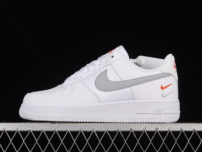 Nike Air Force 1 Low '07 SE
Double Swoosh White Picante