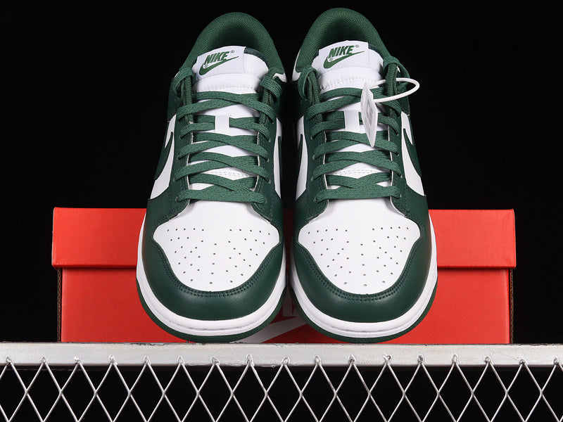 Nike Dunk Low
Michigan State (GS)