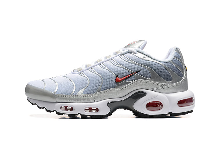 Nike Air Max Plus
Silver Bullet