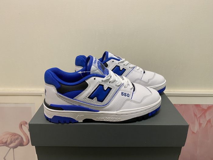 New Balance 550
White Blue