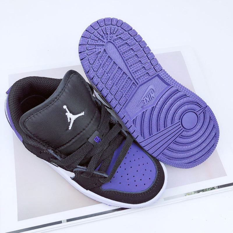 Jordan 1 Low
Court Purple Kids