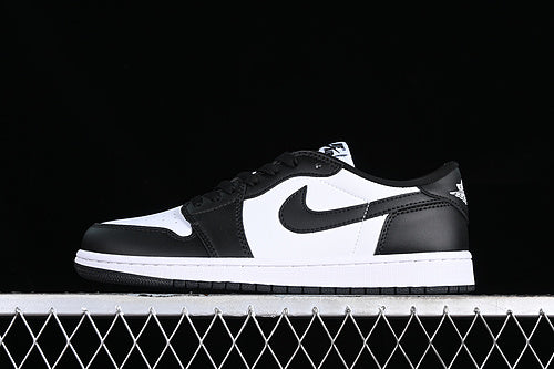 Jordan 1 Low
Panda (2023)