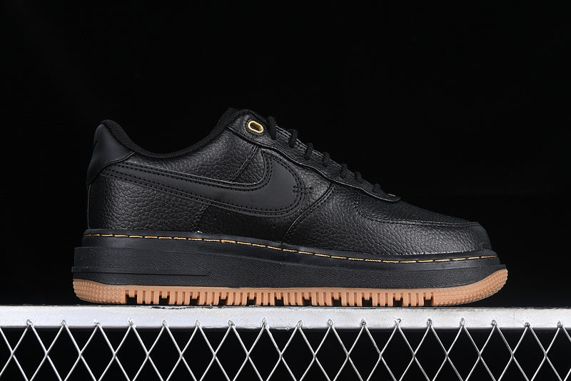 Nike Air Force 1 Low Luxe
Black Gum