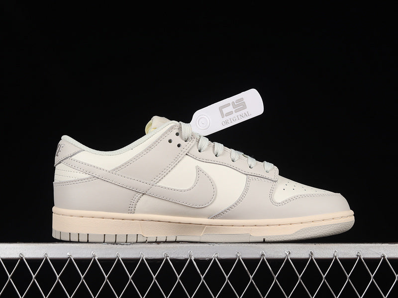 DUNK LOW SAIL LIGHT BONE