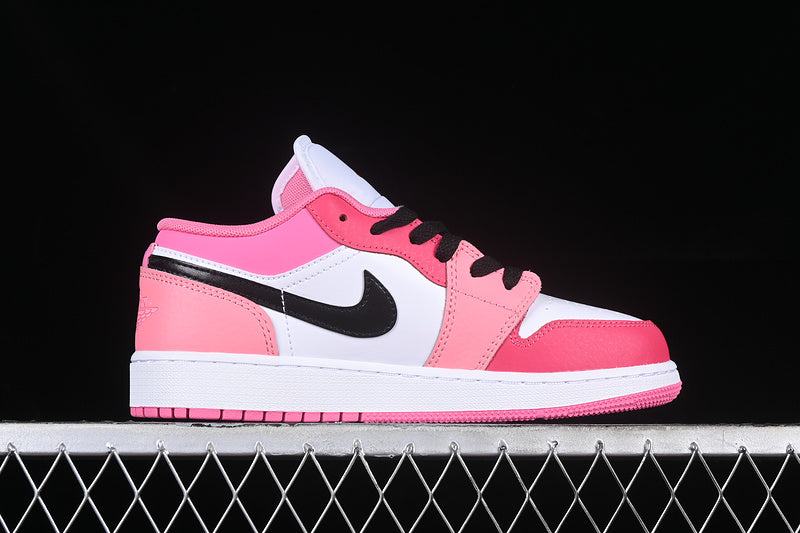 Jordan 1 Low
Pink Red (GS)