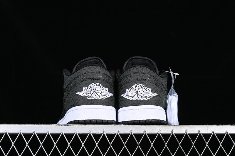 Jordan 1 Low SE
Black Elephant (GS)