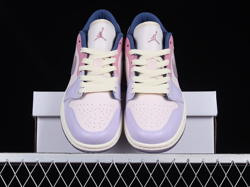 Jordan 1 Low
Pastel Purple