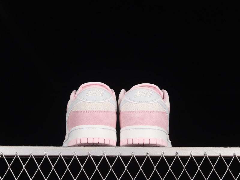 Nike Dunk Low LX
Pink Foam