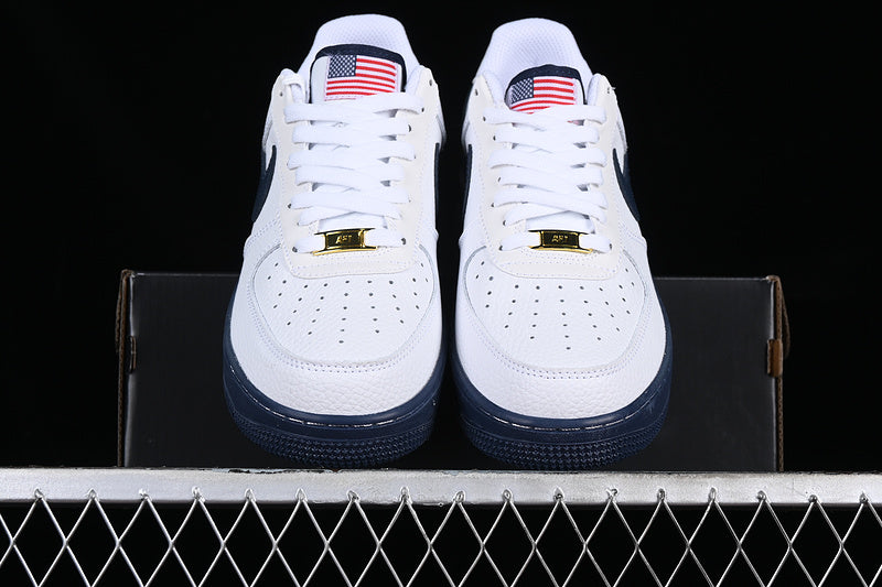 Nike Air Force 1 Low
USA