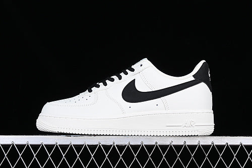 Nike Air Force 1 Low '07
White Black Pebbled Leather