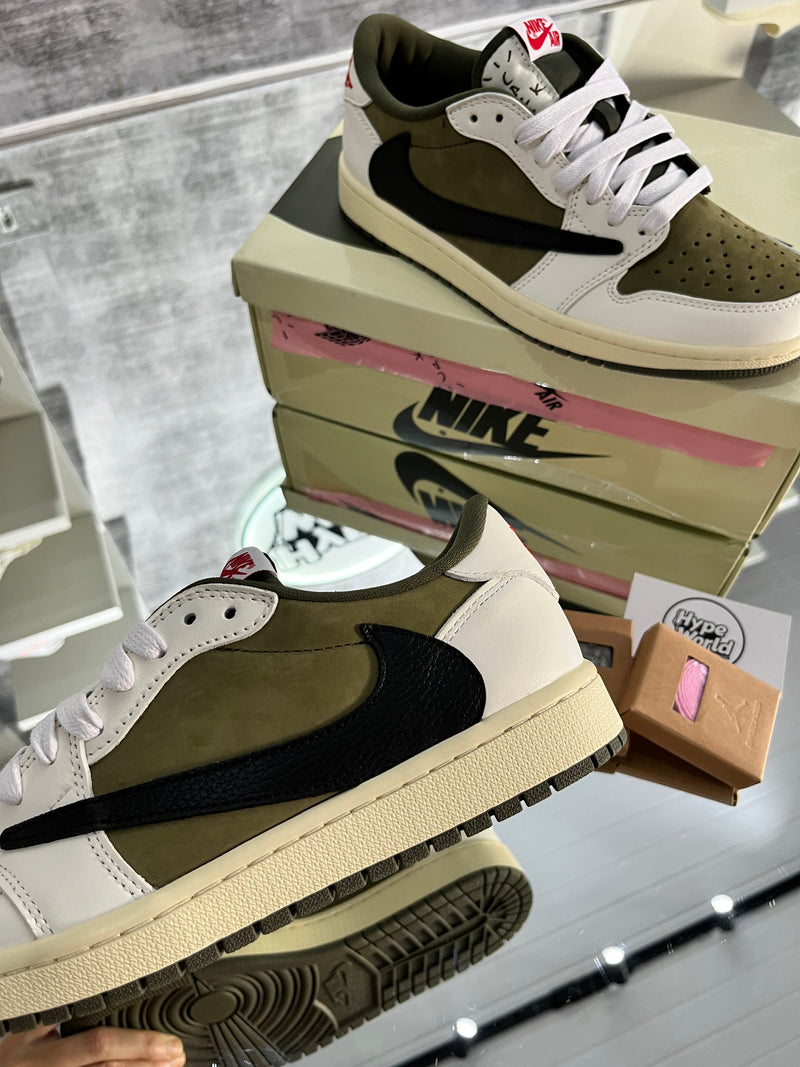 Travis Scott x Air Jordan 1 Low OG Medium Olive