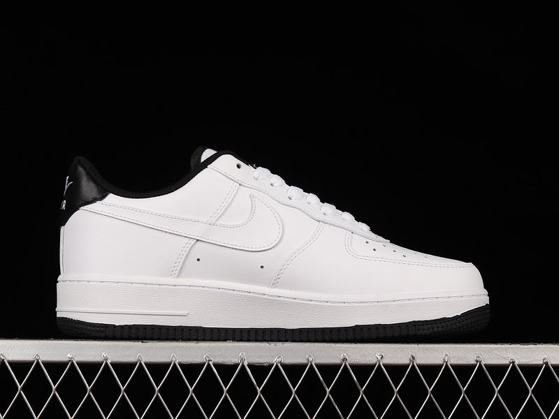 Nike Air Force 1 Low
White Black