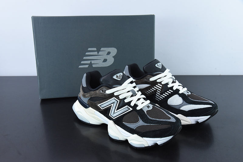 New Balance 9060
Brown Black