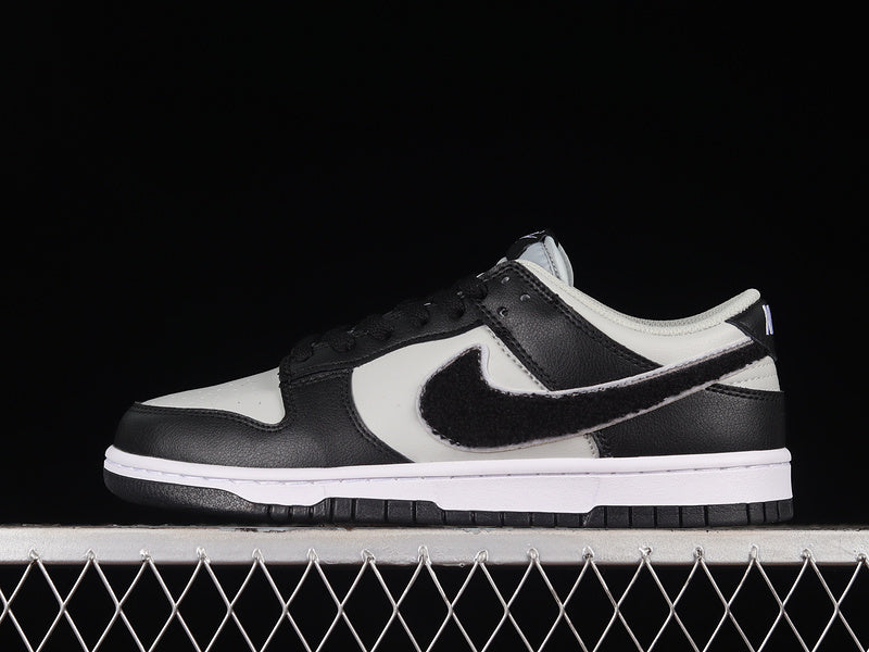 Nike Dunk Low
Ironstone