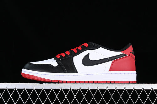 Jordan 1 Retro Low OG
Black Toe (2023)