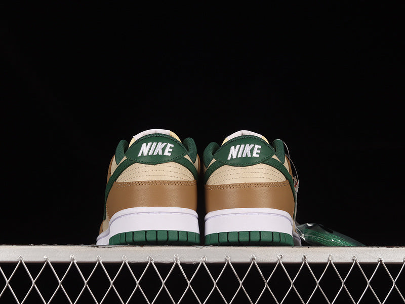 Nike Dunk Low Retro
Rattan Gorge Green