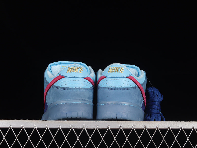 Nike SB Dunk Low
Run The Jewels