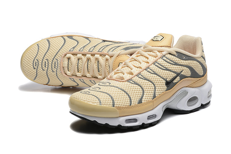 Nike Air Max Plus
Sesame