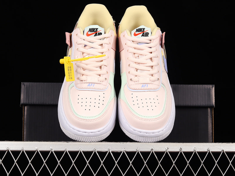 Nike Air Force 1 Low Shadow
Light Soft Pink