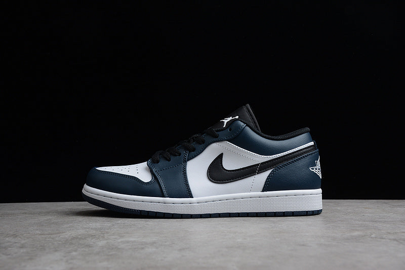 Jordan 1 Low
Armory Navy (GS)