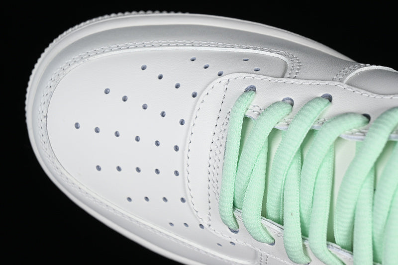 Nike Air Force 1 Low
Mint Swoosh (GS)