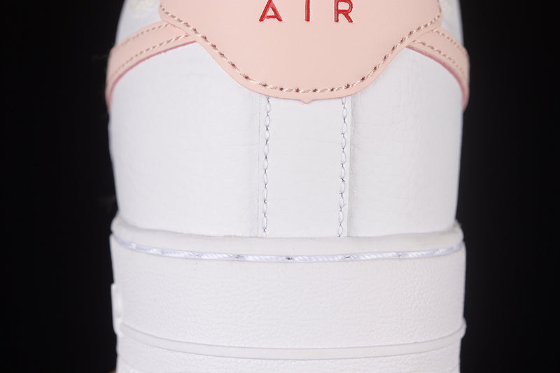 Nike Air Force 1 Low
Pale Coral