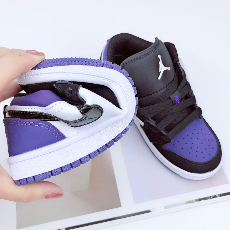 Jordan 1 Low
Court Purple Kids