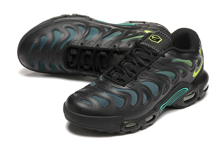 Nike Air Max Plus Drift
Black Volt