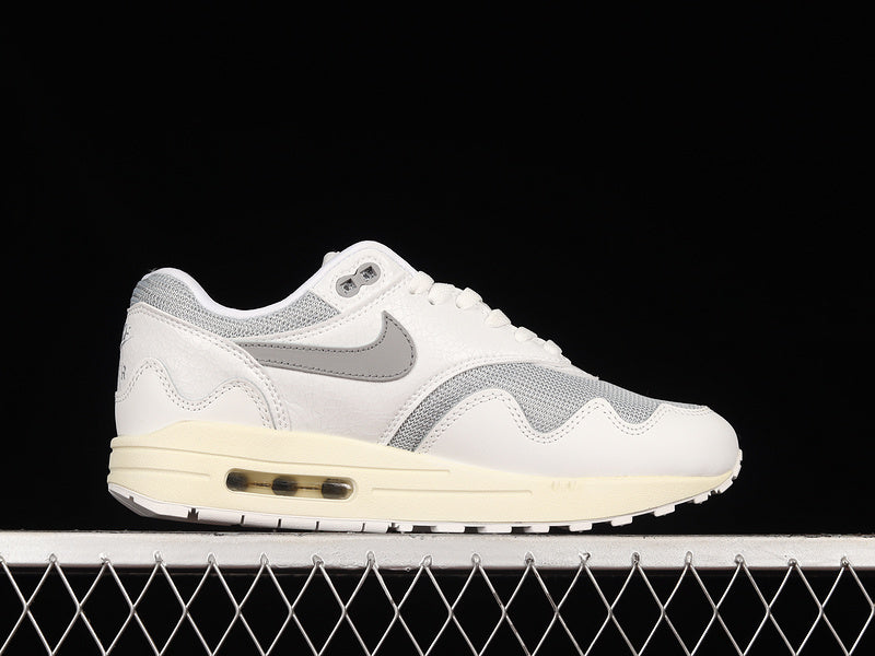 Air Max 1 Patta White Grey