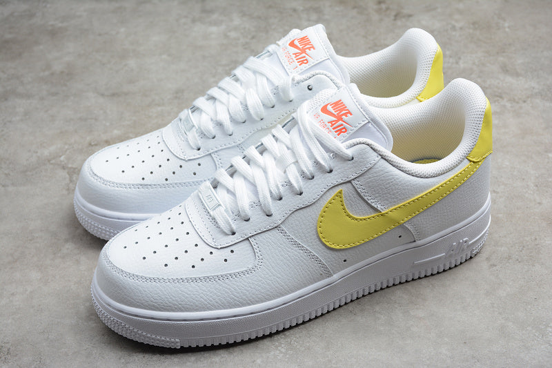 Nike Air Force 1 Low '07
White Citron