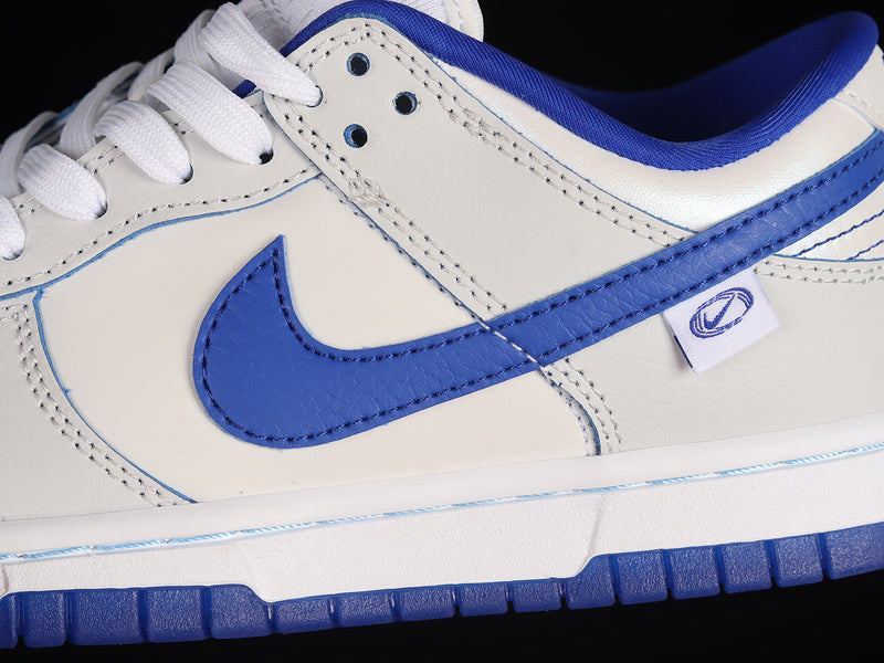 Nike Dunk Low
Worldwide White Blue