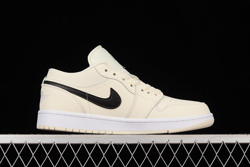 Jordan 1 Low
Coconut Milk