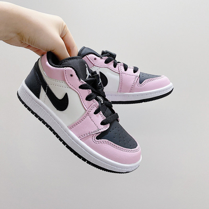 Jordan 1 Low
Light Arctic Pink (GS) Kids