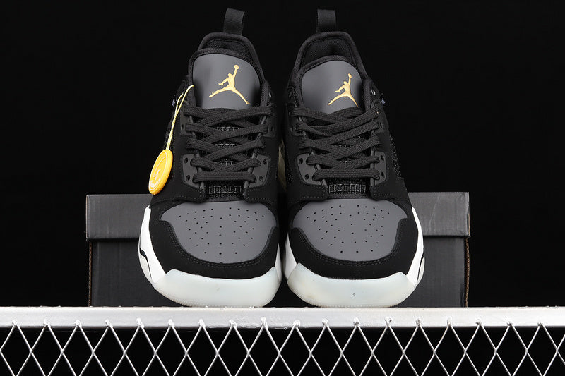 Jordan Mars 270 Low
Black Gold