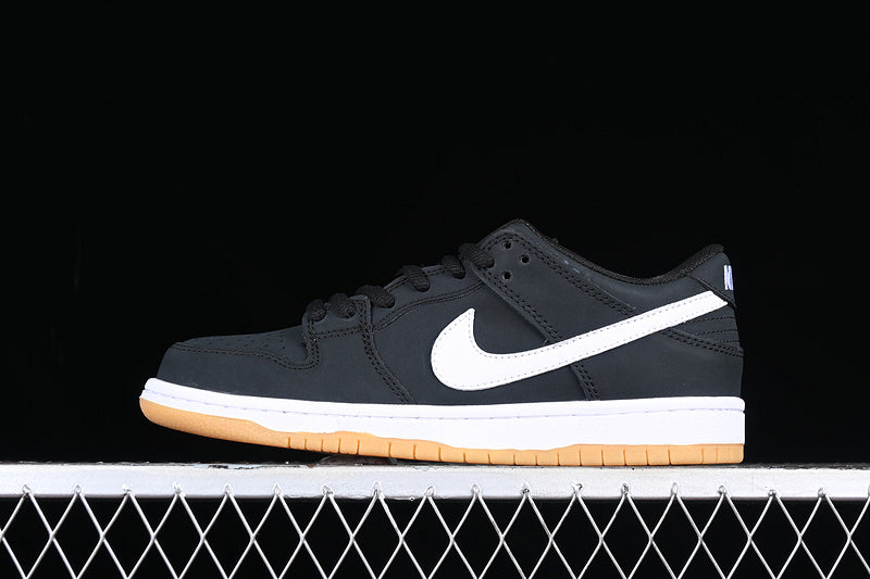 Nike SB Dunk Low Pro
Black Gum